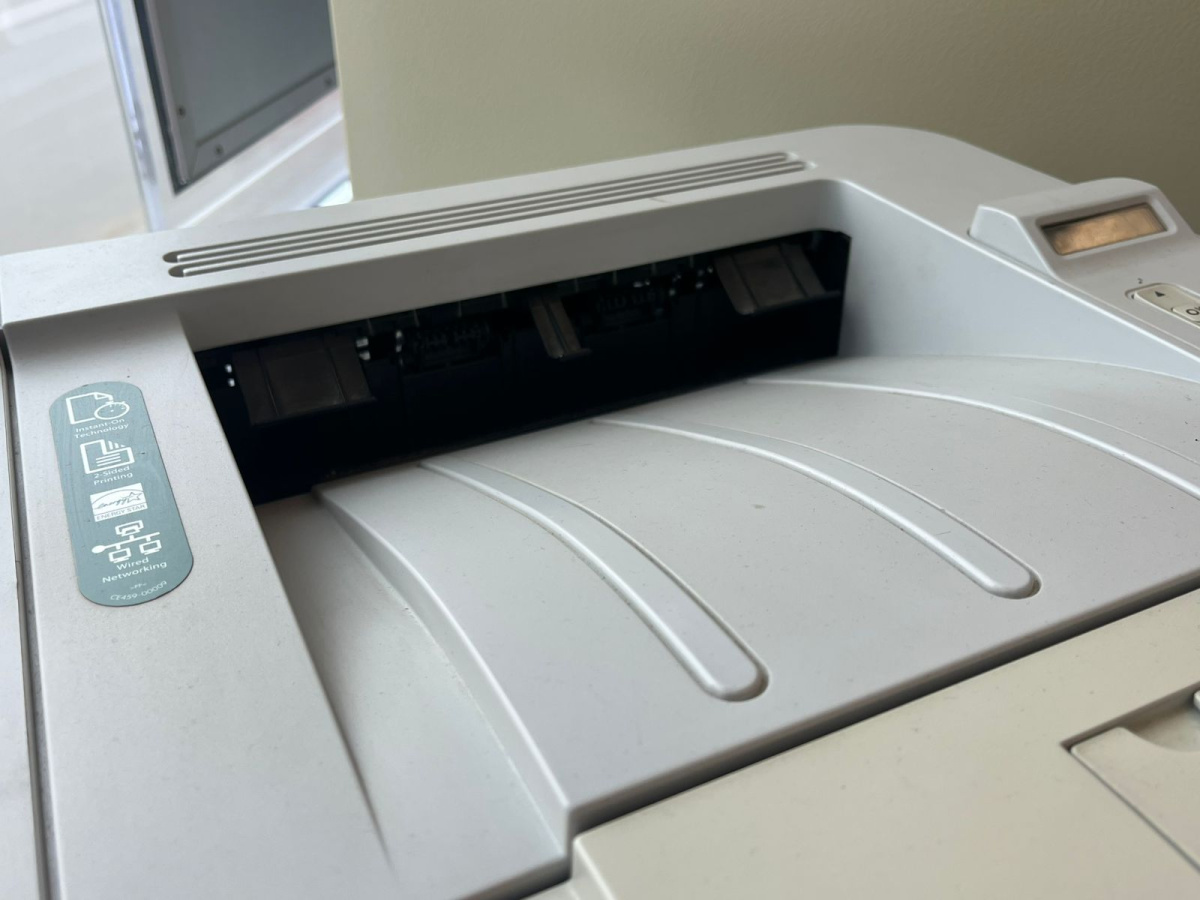 Принтер HP P2055DN