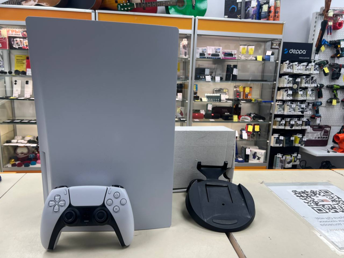 Игровая приставка PlayStation 5 825Gb (С дисководом)