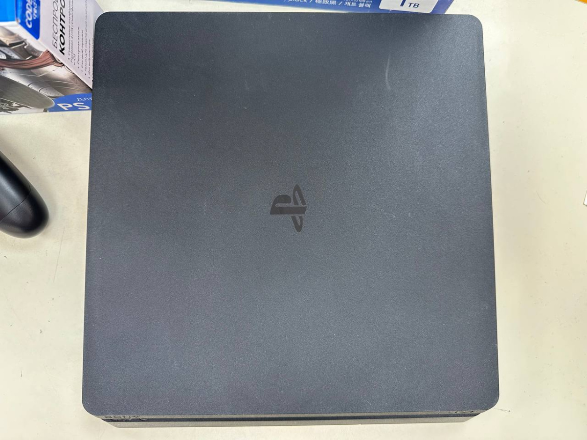 Игровая приставка PlayStation 4 Slim 1Tb