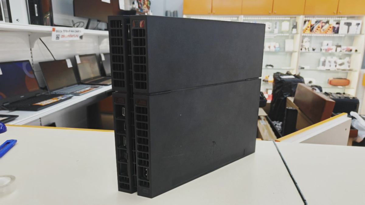 Игровая приставка PlayStation 4 FAT 500GB