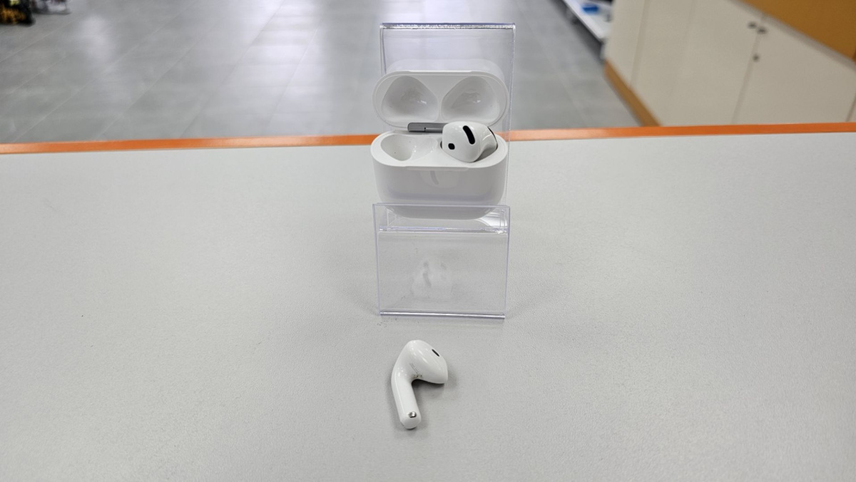 Наушники беспроводные Apple AirPods 4 с ANC