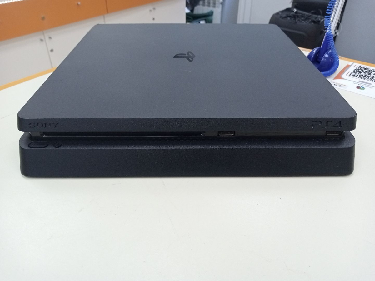 Игровая приставка PlayStation 4 Slim 500GB