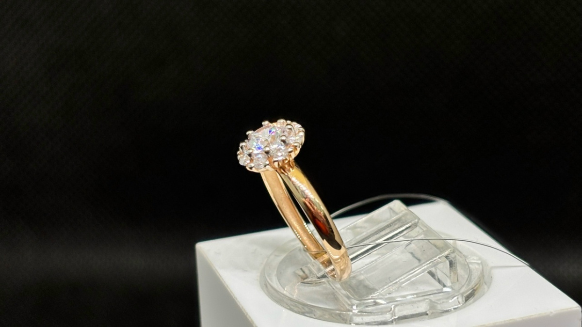 КОЛЬЦО С КАМНЯМИ (Au 585)