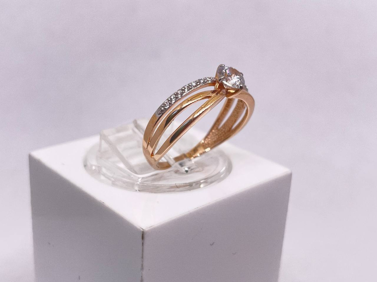 КОЛЬЦО С КАМНЯМИ (Au 585)