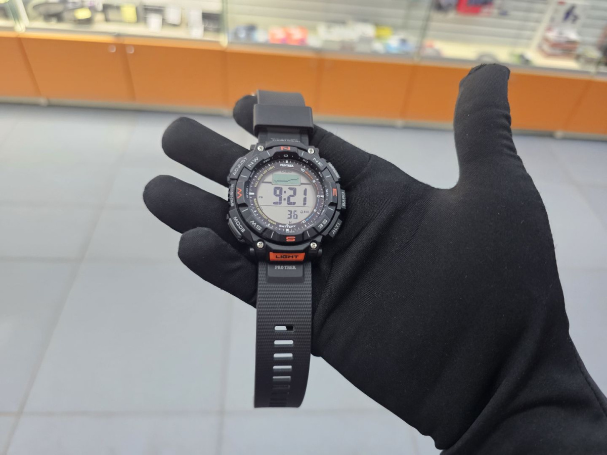 Часы наручные Casio PRO TREK PRG-340-1E