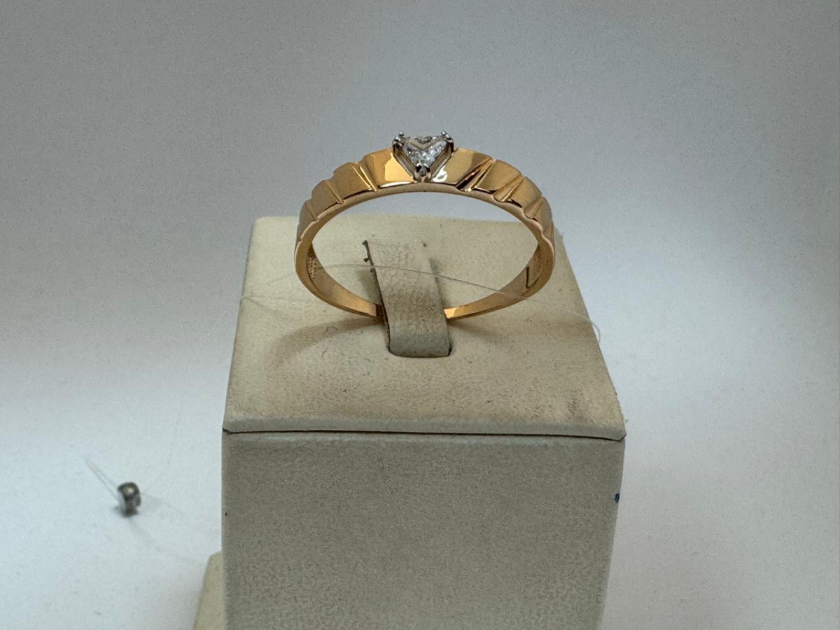 КОЛЬЦО С КАМНЕМ (Au 585)