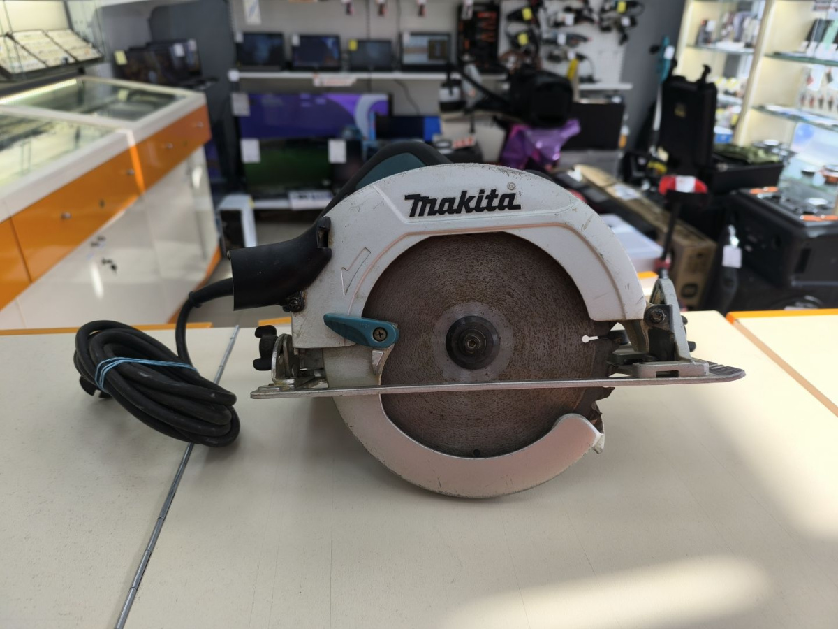 Дисковая пила Makita HS7601