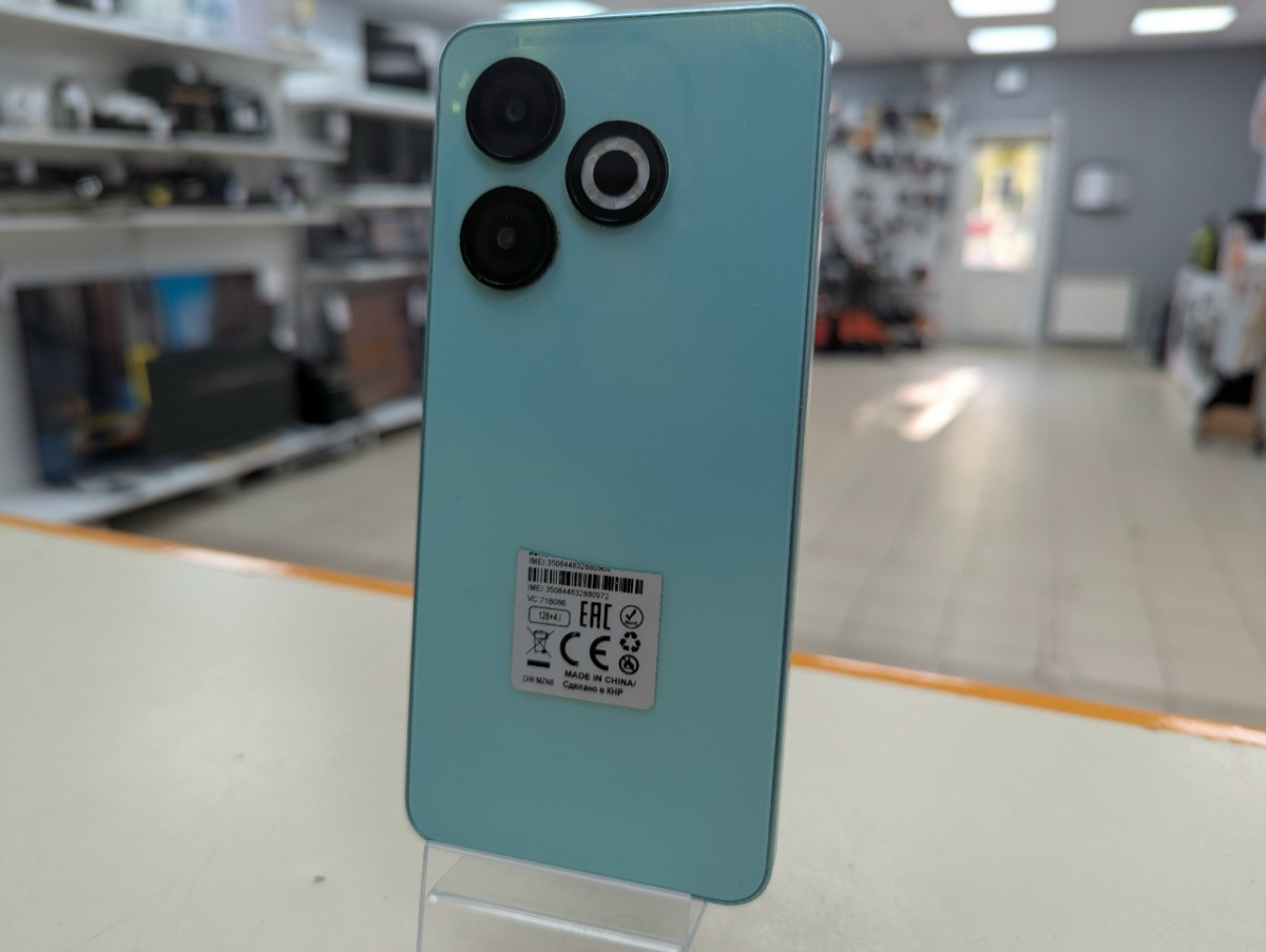 Смартфон Infinix Smart 8 4/128