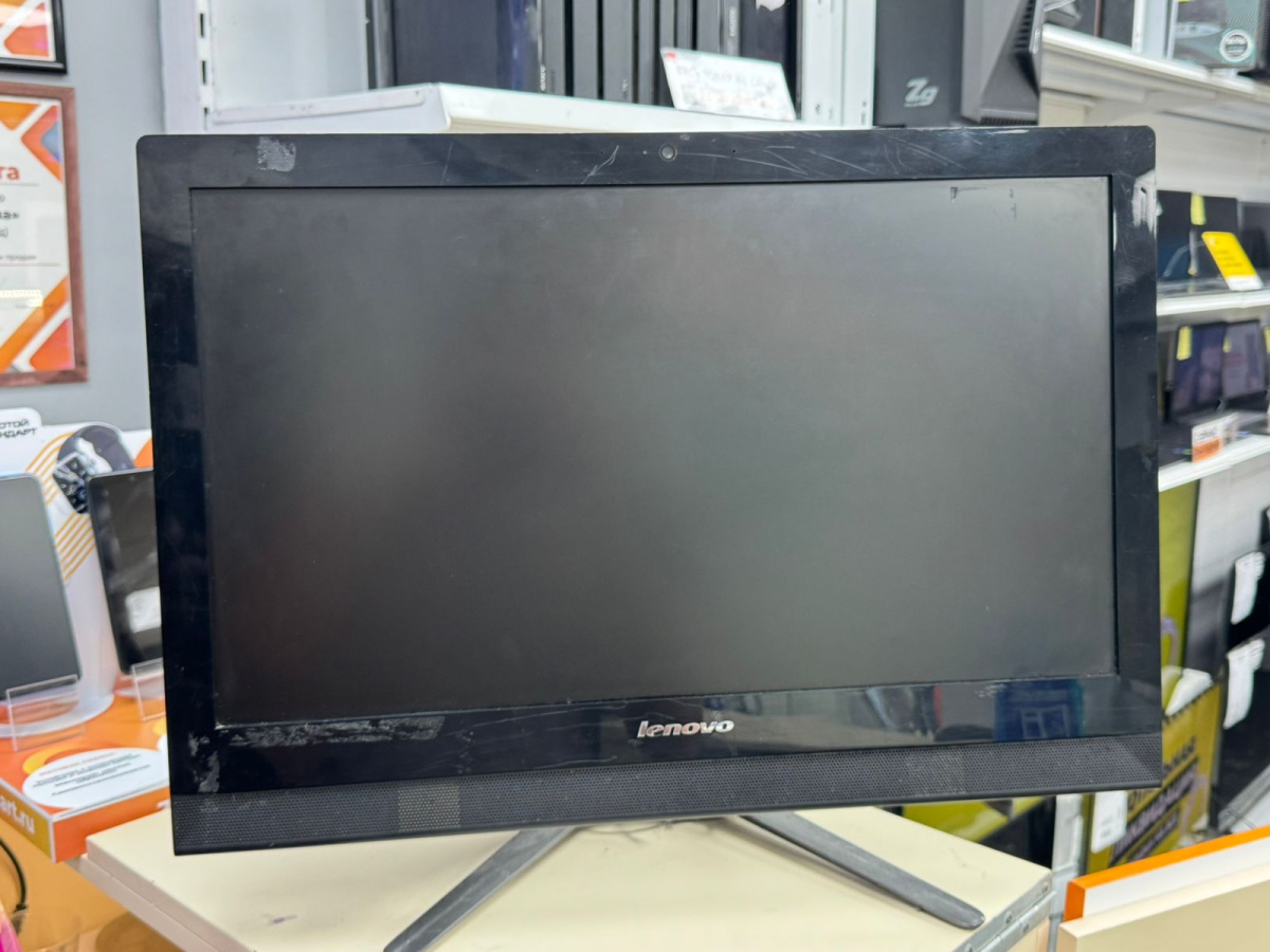 Моноблок Lenovo;