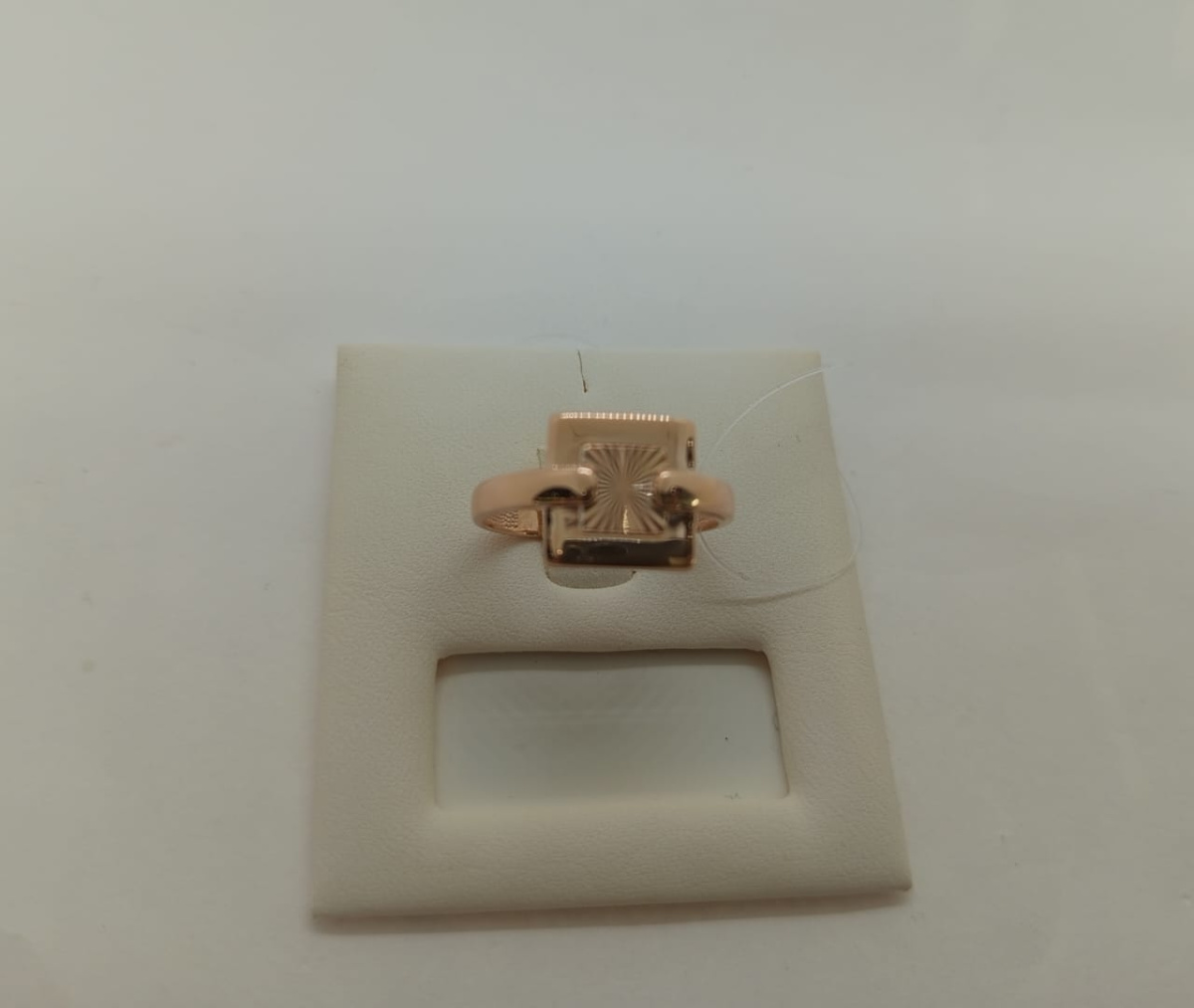 КОЛЬЦО БЕЗ КАМНЯ (Au 585)