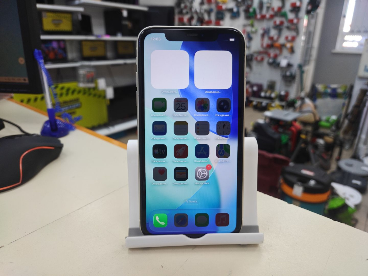 Смартфон Apple iPhone 11 64Gb