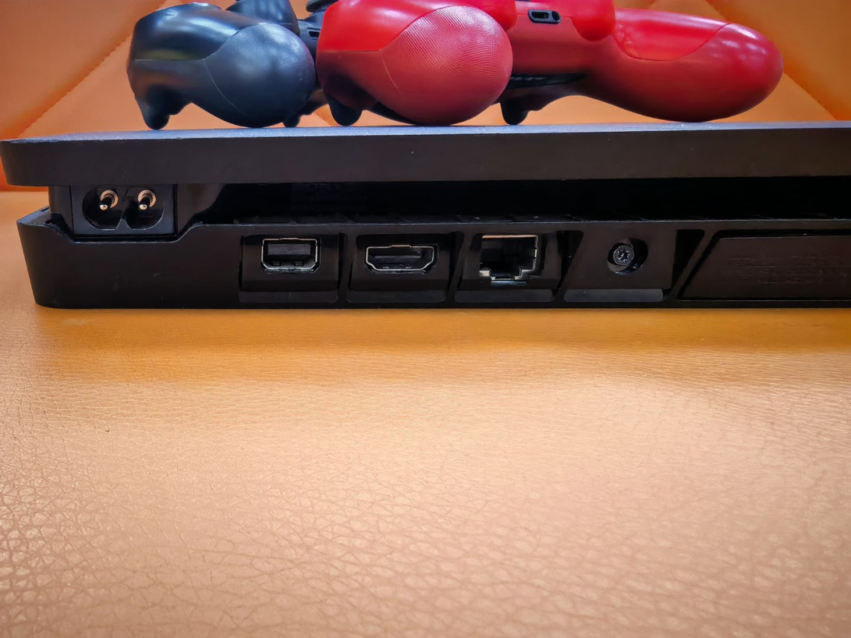 Игровая приставка PlayStation 4 Slim 1Tb