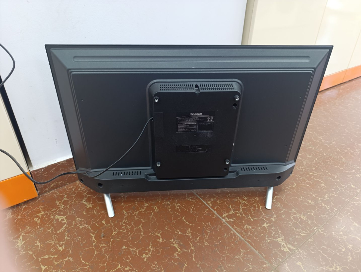 LED Телевизор Hyundai H-LED32ES5108