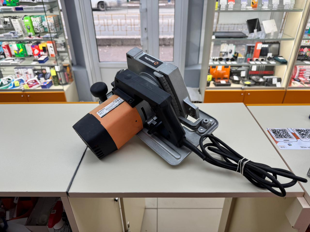 Дисковая пила Вихрь ДП-200СТ