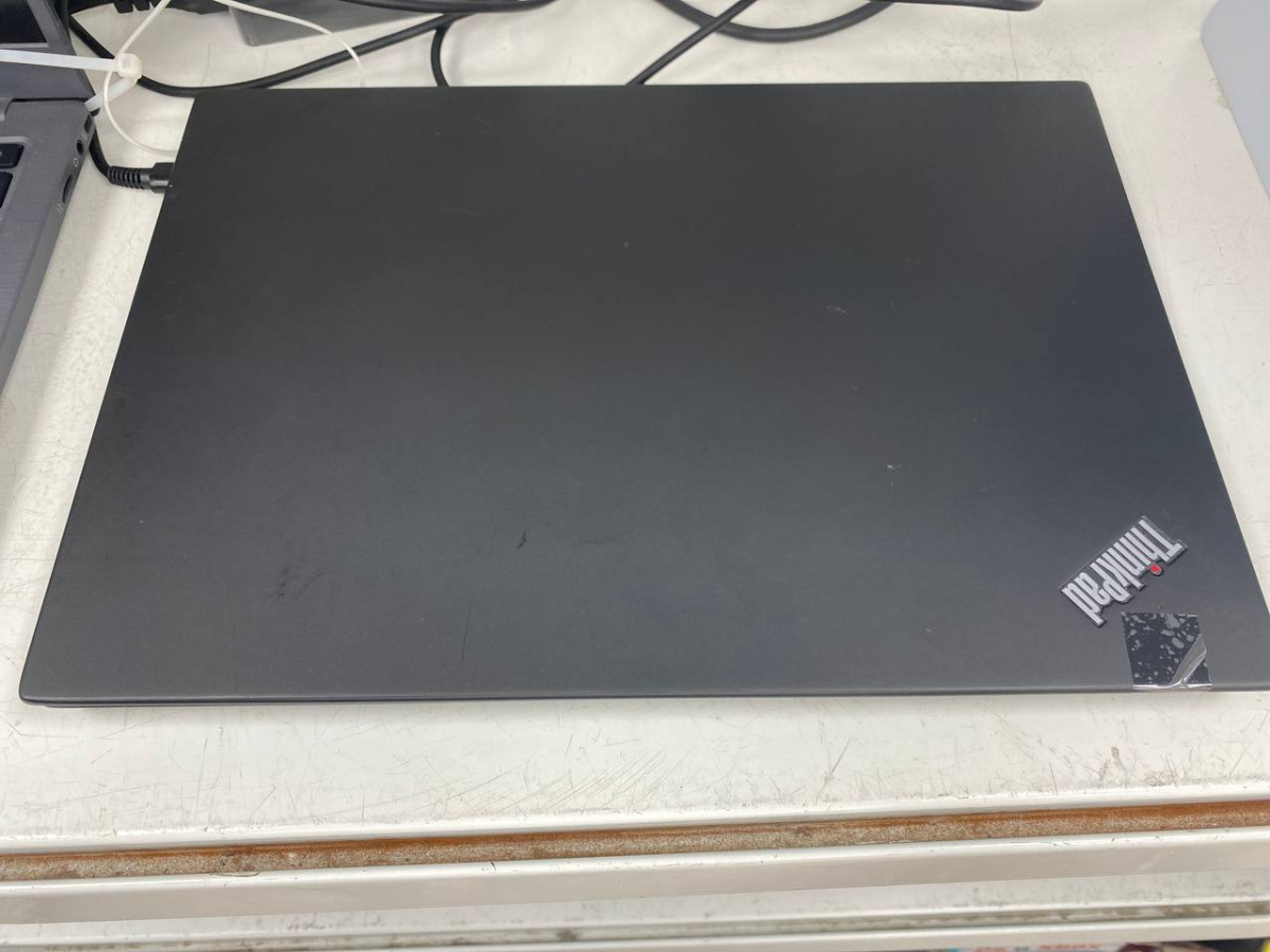 Ноутбук Lenovo ThinkPadx 390; Core i5-8265U, Intel HD Graphics 620, 8 Гб, 256 Гб, Нет