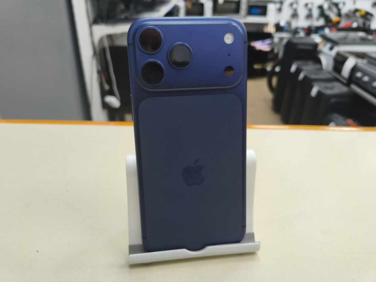 Смартфон Apple Iphone 17 Pro 256Gb