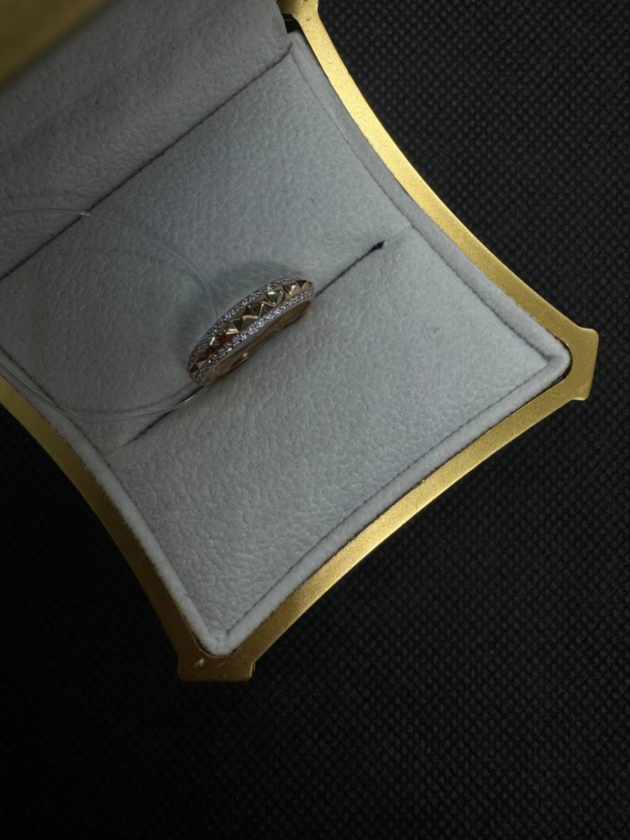 КОЛЬЦО С КАМНЯМИ (Au 585)