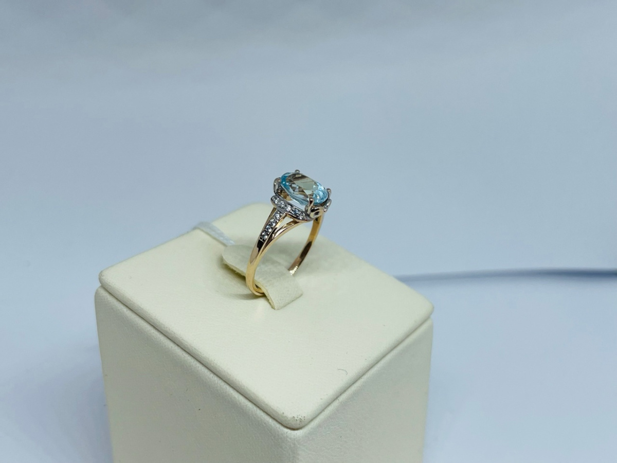 КОЛЬЦО С КАМНЯМИ (Au 585)