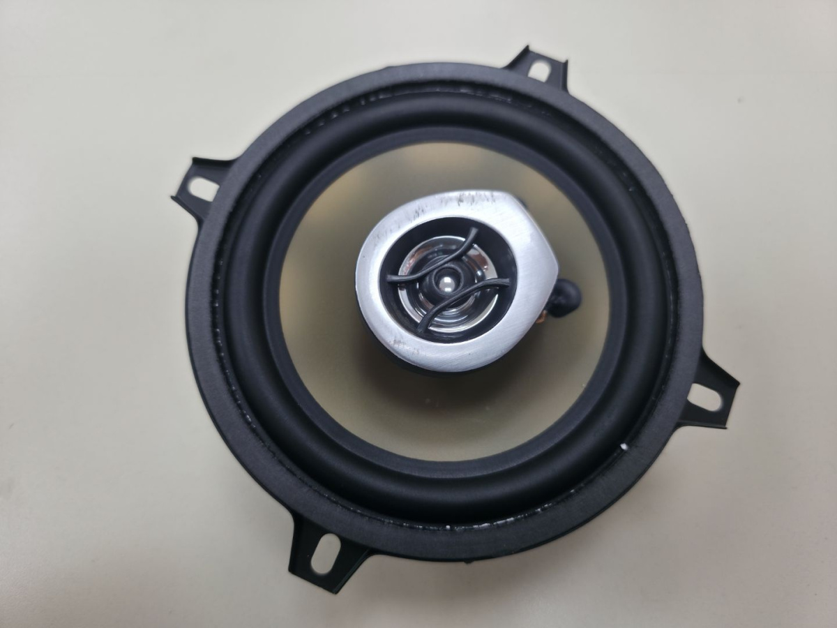 Автоакустика передняя Kenwood KW-1358