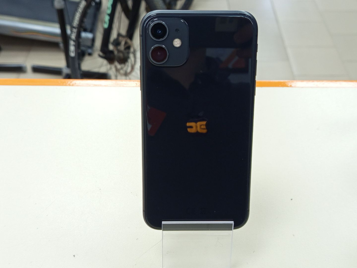 Смартфон Apple iPhone 11 64Gb
