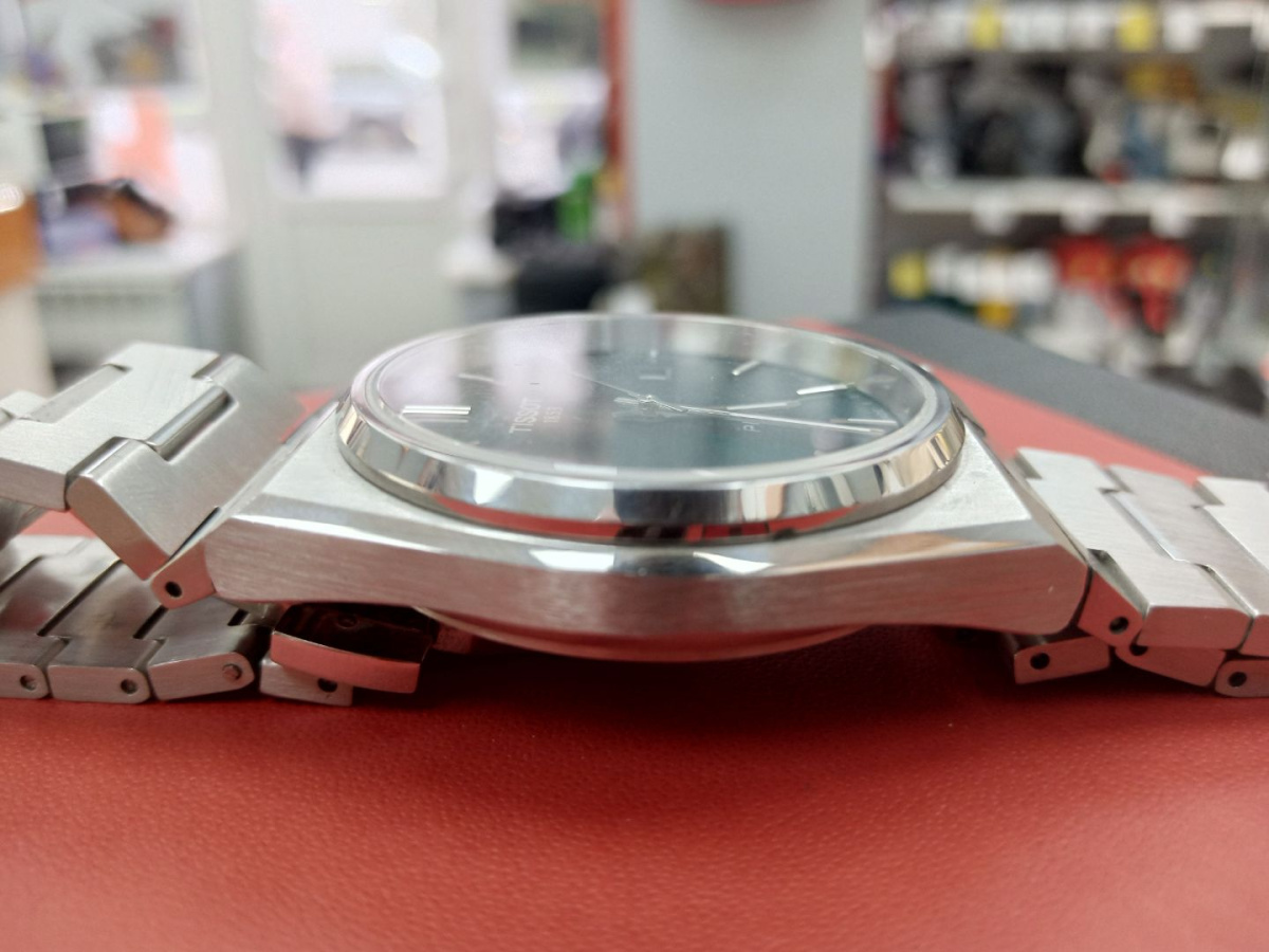 Часы наручные TISSOT T137407A