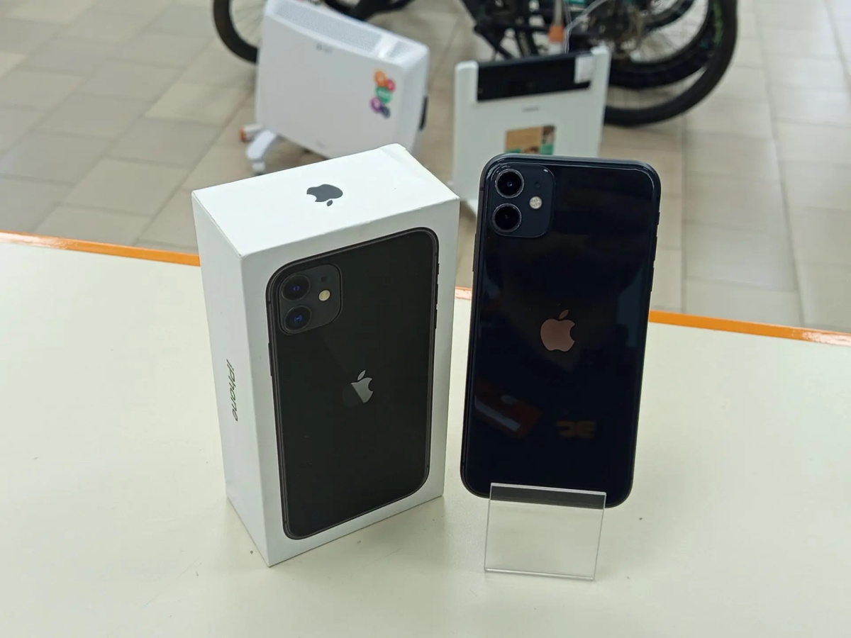 Смартфон Apple iPhone 11 128Gb