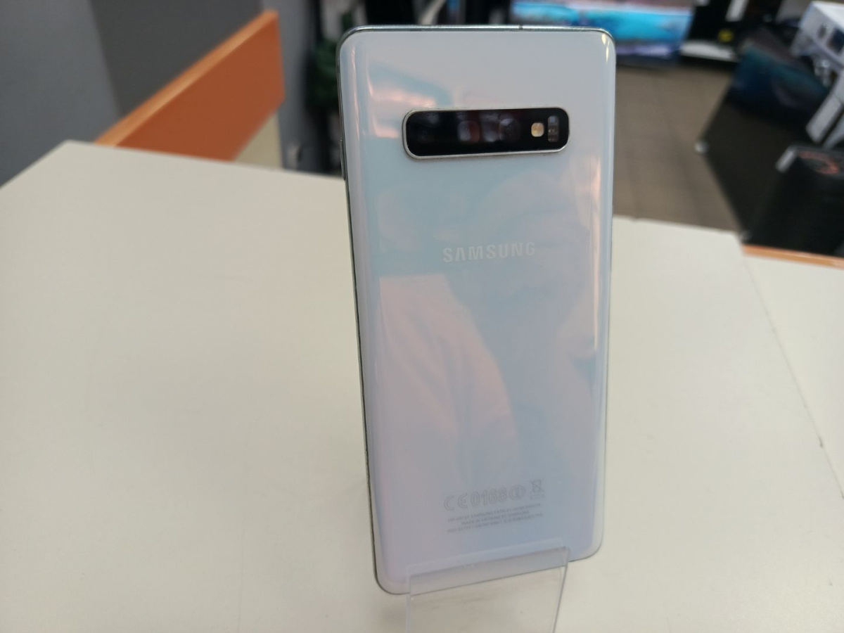 Смартфон Samsung Galaxy S10+ 8/128