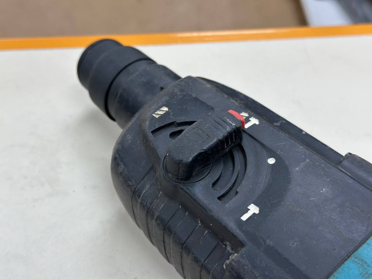 Перфоратор Makita HR-2450