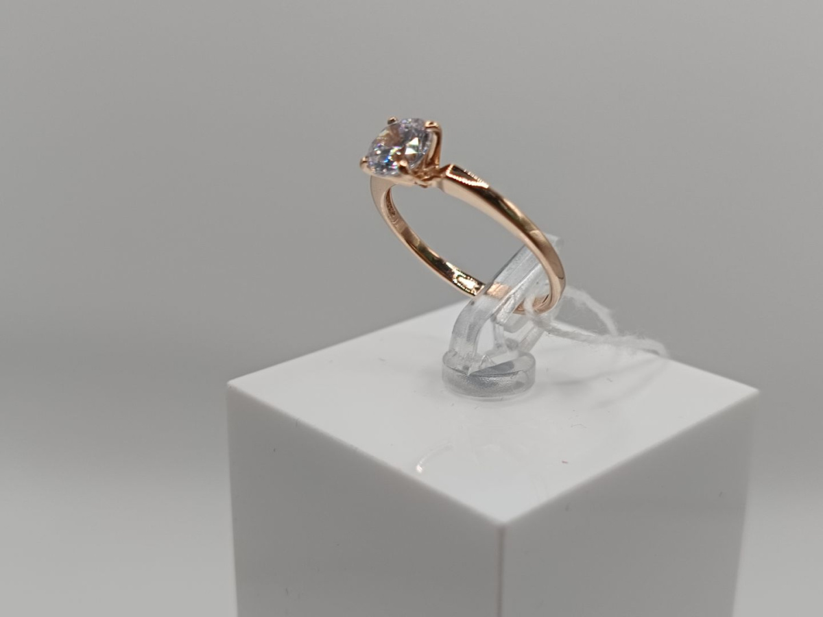 КОЛКМ585 КОЛЬЦО С КАМНЕМ (Au 585)