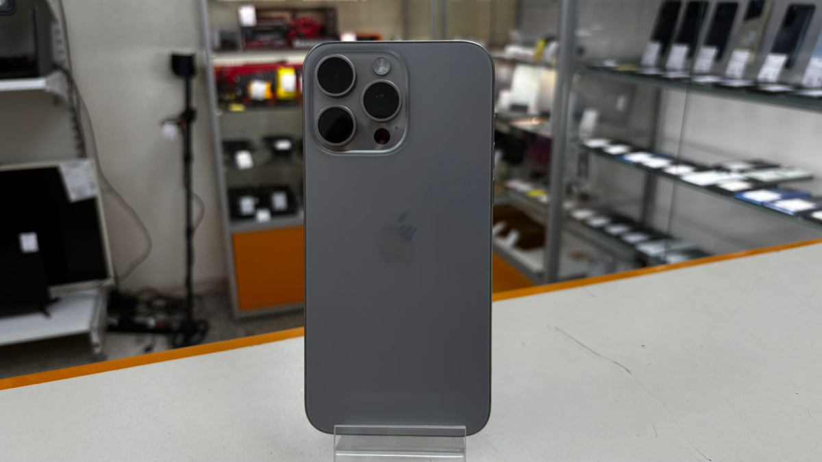 Смартфон Apple iPhone 15 Pro Max 256Gb