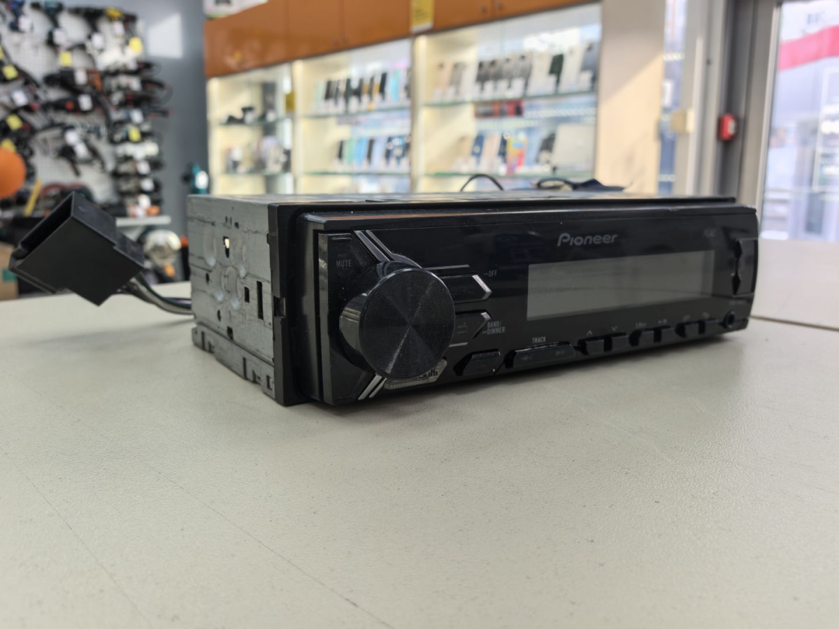 Автомагнитола Pioneer MVH-190UBG