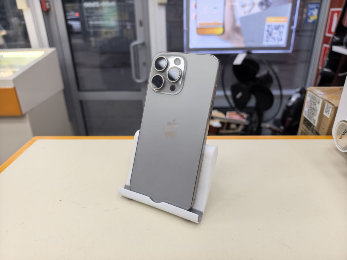 Смартфон Apple iPhone 15 Pro Max 256Gb