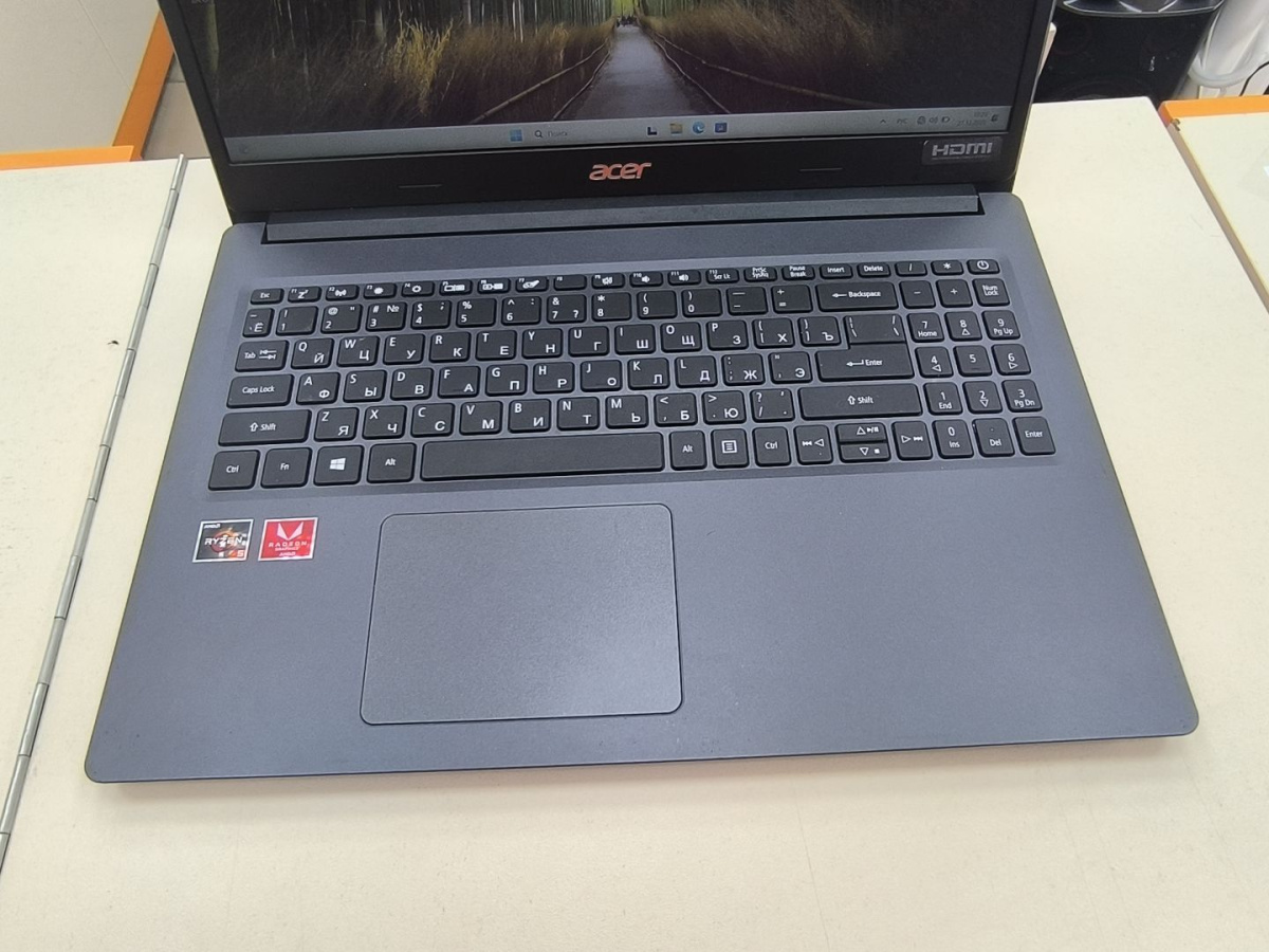 Ноутбук Acer; Ryzen 5 3500U, Radeon Vega 8, 8 Гб, 240 Гб, Нет