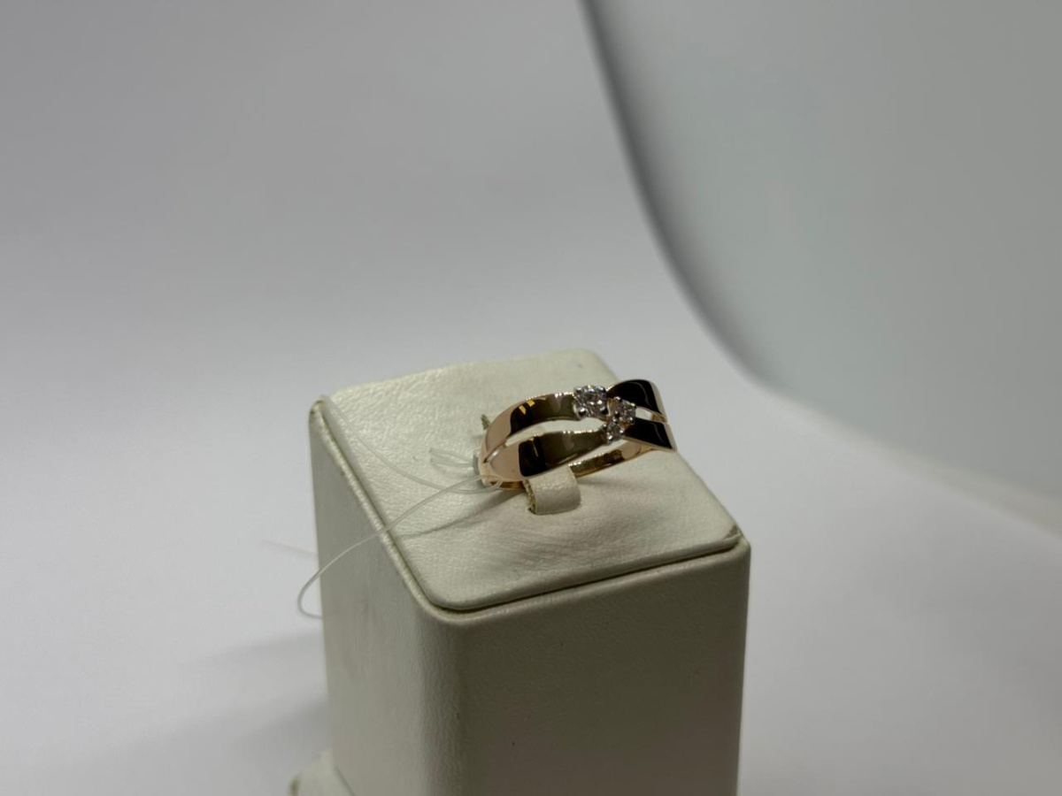 КОЛЬЦО С КАМНЯМИ (Au 585)