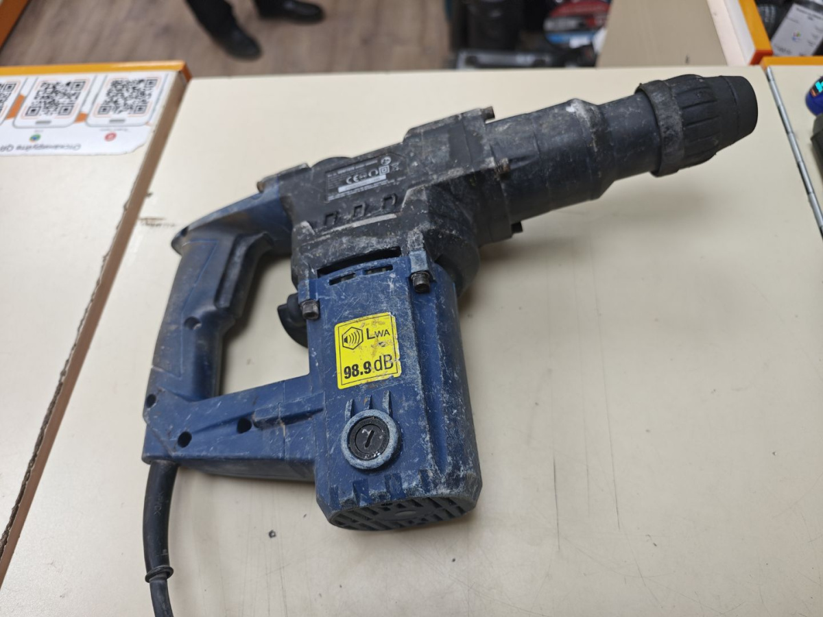 Перфоратор Ferm HDM1028