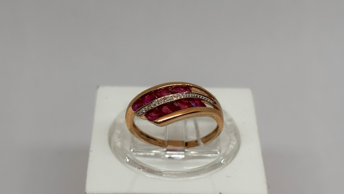 КОЛКМИ585 КОЛЬЦО С КАМНЯМИ (Au 585)