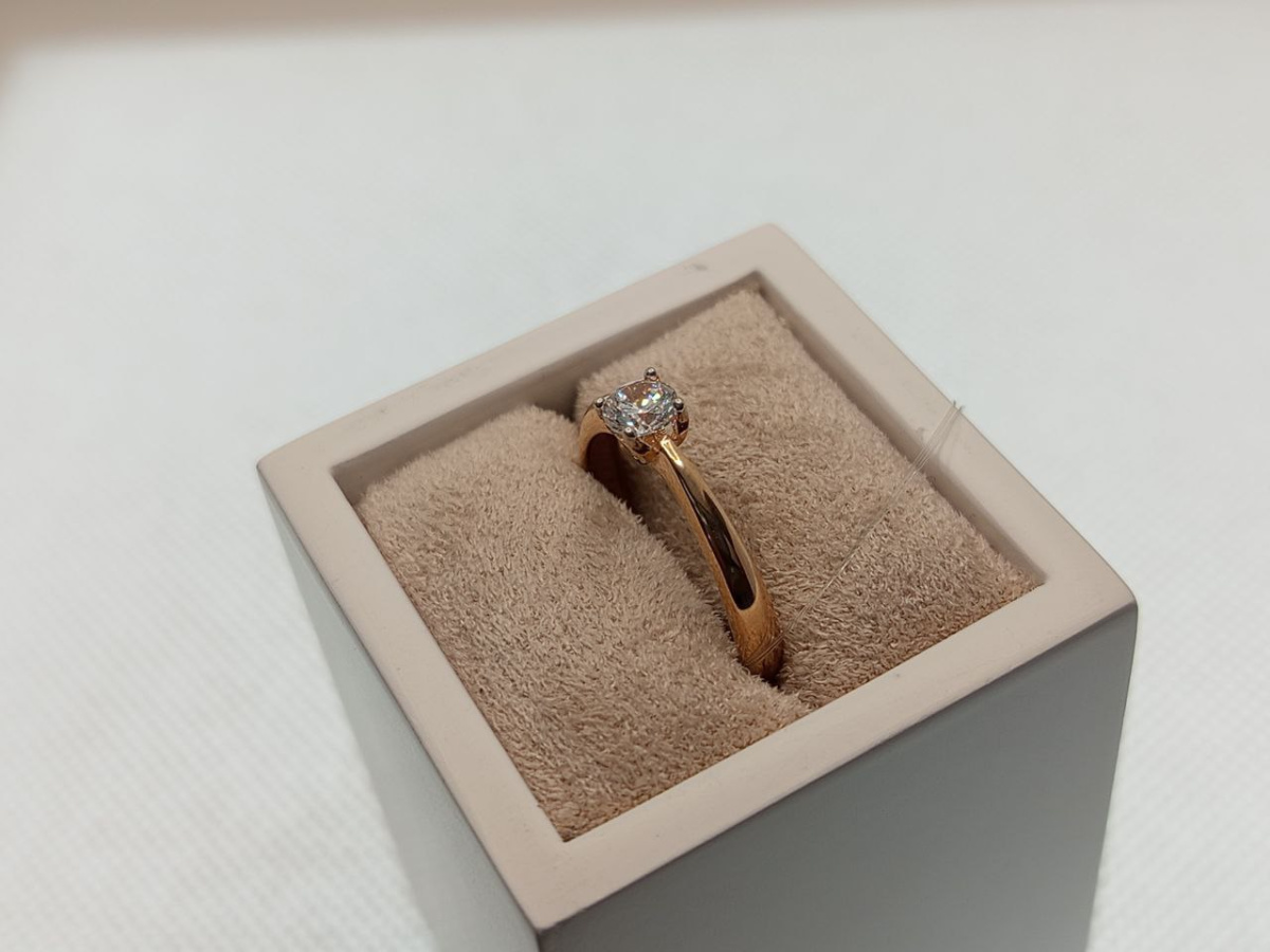 КОЛЬЦО С КАМНЕМ (Au 585)