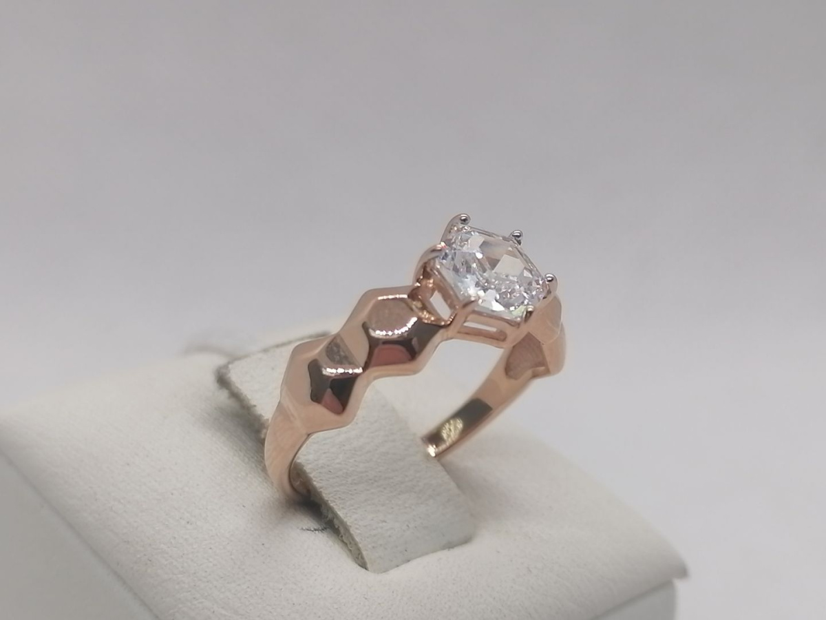 КОЛЬЦО С КАМНЕМ (Au 585)