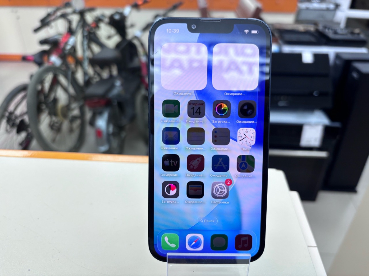 Смартфон Apple iPhone 13 128Gb