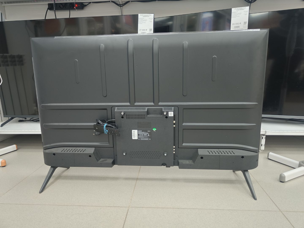 LED Телевизор Dexp 50UEY1
