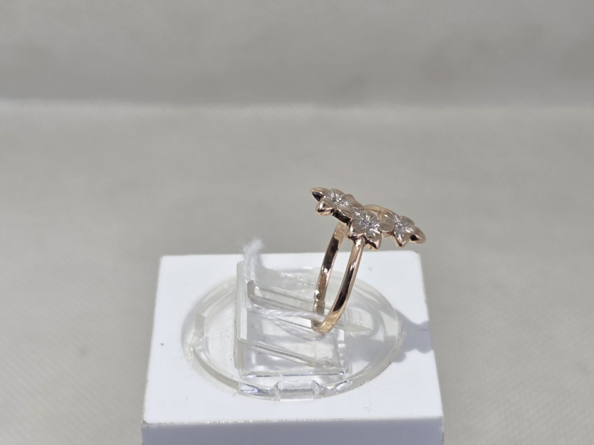 КОЛЬЦО С КАМНЯМИ (Au 585)