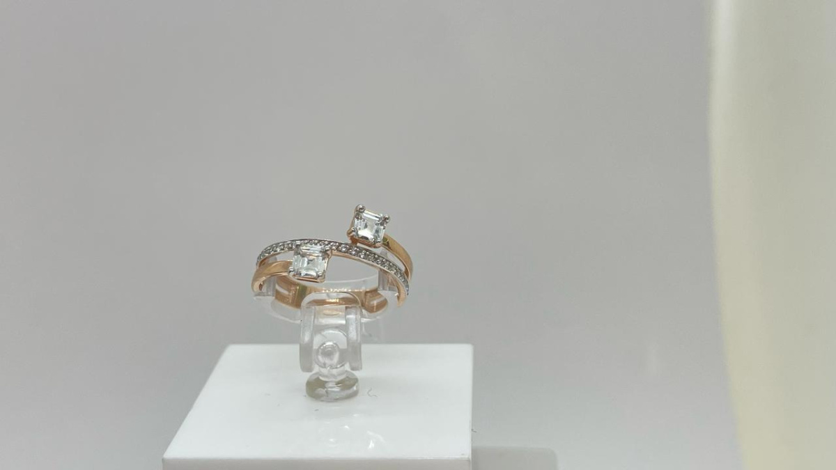 КОЛЬЦО С КАМНЯМИ (Au 585)