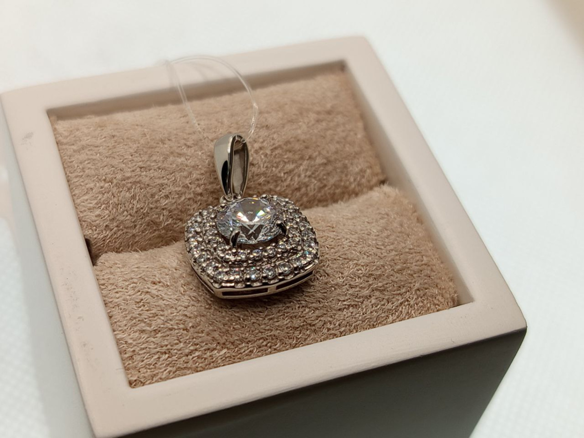 ПОДВЕСКА С КАМНЯМИ (Au 585)