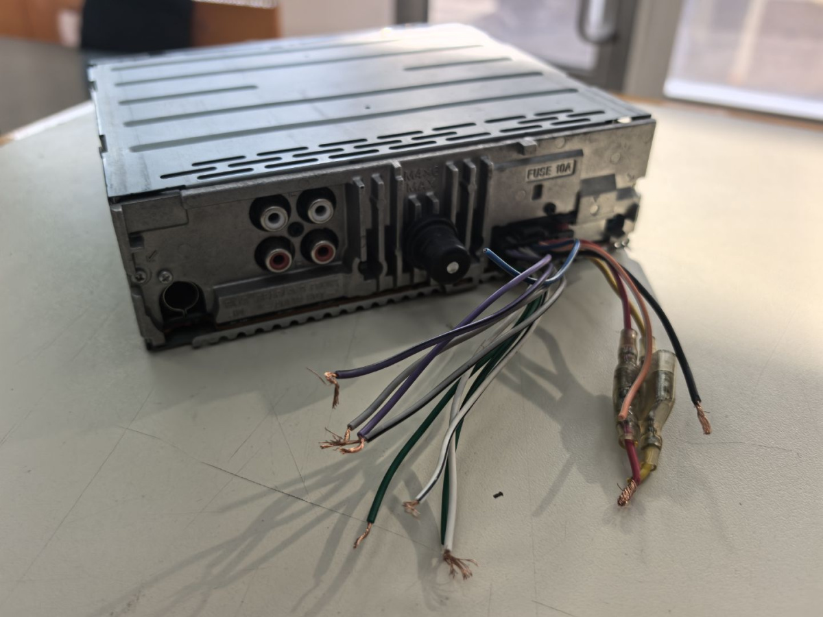 Автомагнитола SONY CDX-GT575UE