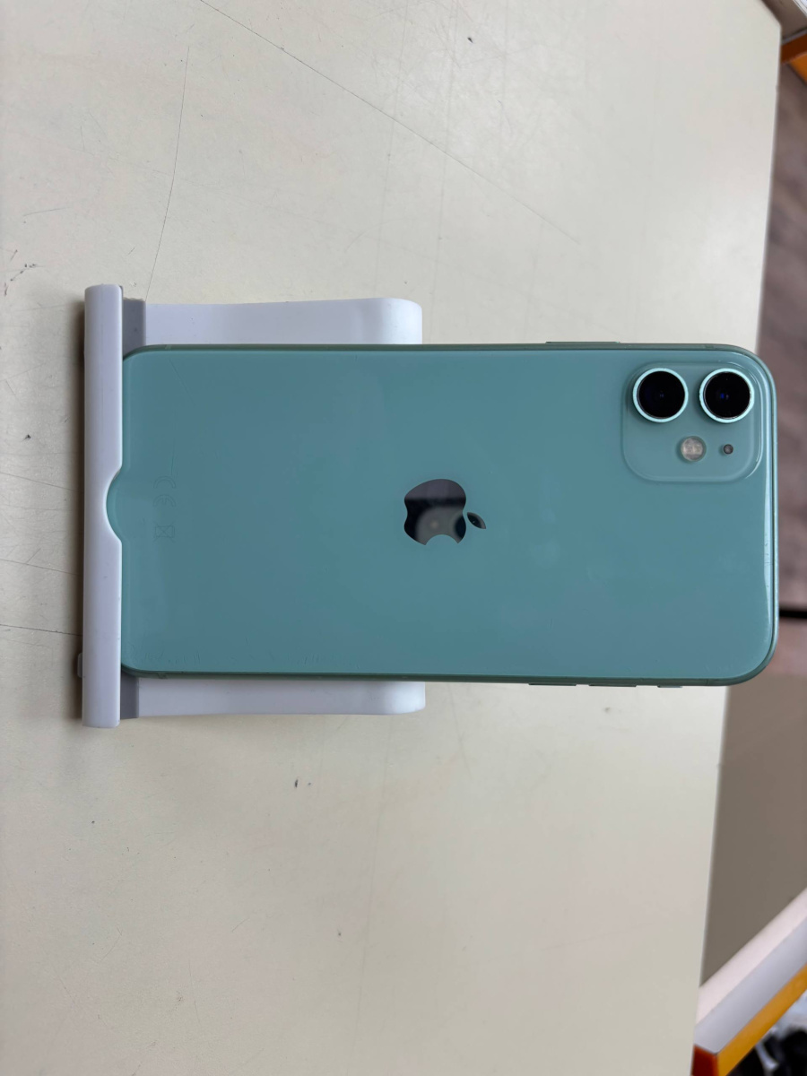 Смартфон Apple iPhone 11 128Gb
