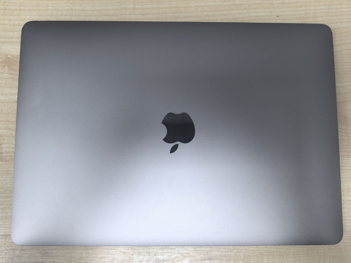 Ноутбук Apple MacBook Pro (13 дюймов,  два порта Thunderbolt 3) A2159 (2019)