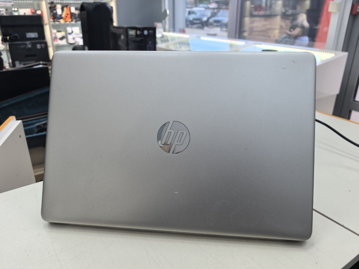 Ноутбук HP 15s-fq2060ur; I3-1115G4, Intel UHD Graphics, 8 Гб, 256 Гб, Нет