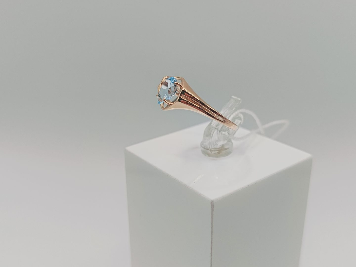 КОЛКМ585 КОЛЬЦО С КАМНЕМ (Au 585)