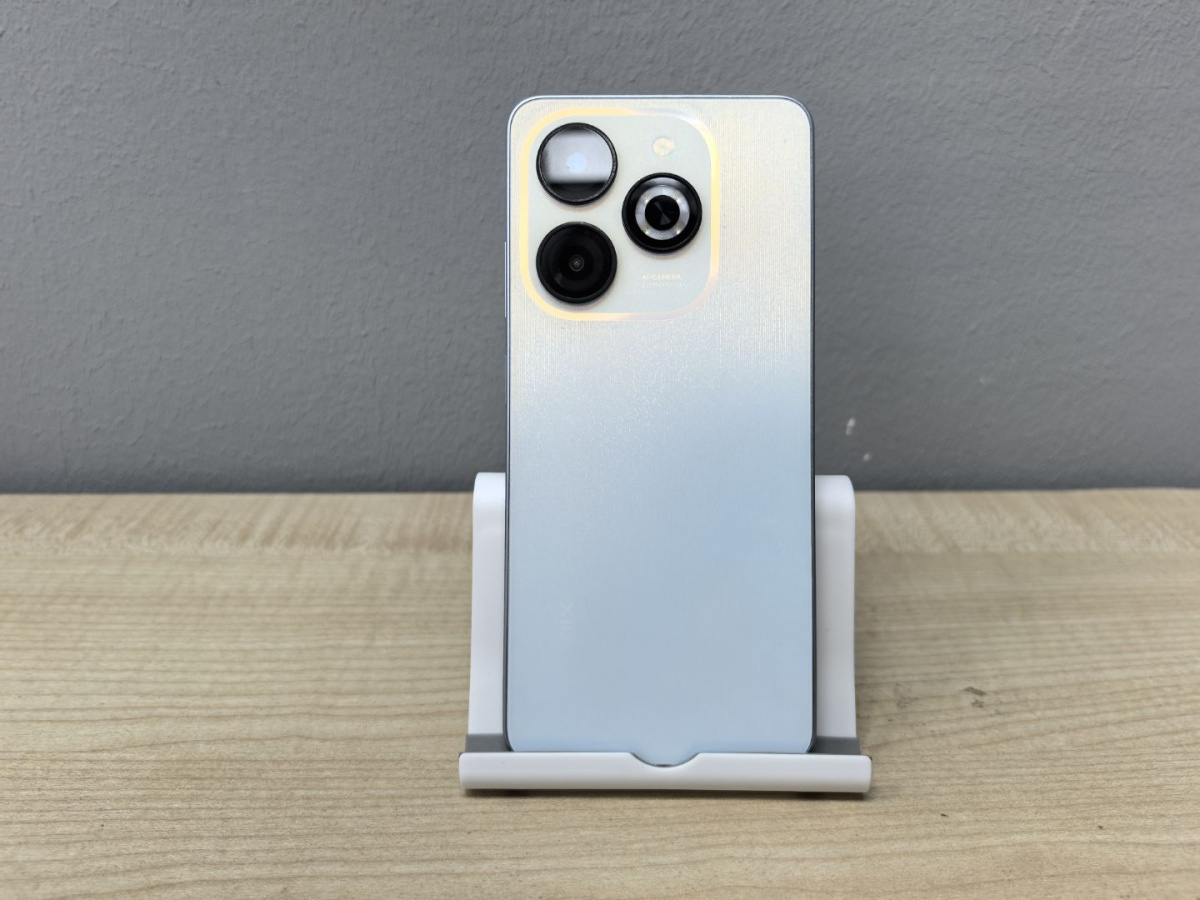 Смартфон Infinix Smart 8 4/128