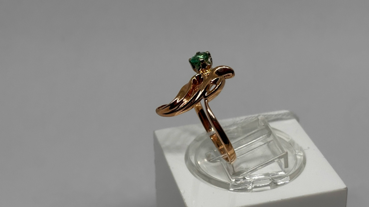 КОЛКМ585 КОЛЬЦО С КАМНЕМ (Au 585)